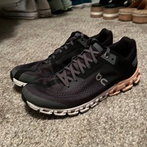 Women’s Oncloud 7.5